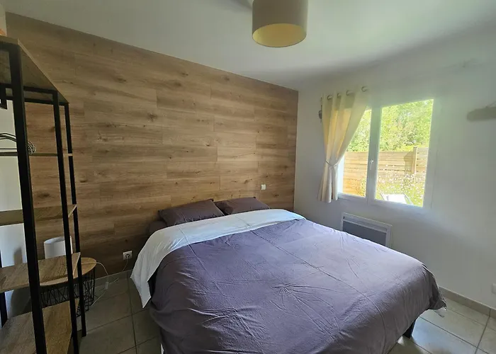 Charmante Maison A 500m De La Nyaraló